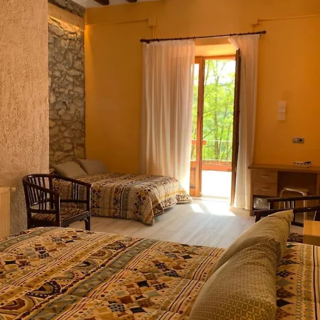 Hotel Rural La Soleia D'Oix-3